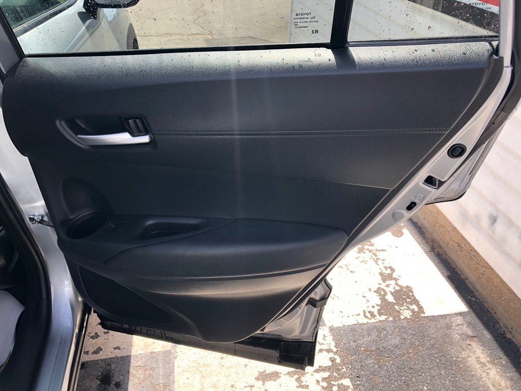2023 Toyota COROLLA CROSS XLE - sunroof, power seats, wireless carplay, a/c in COLDBROOK, Nova Scotia - 26 - w1024h768px