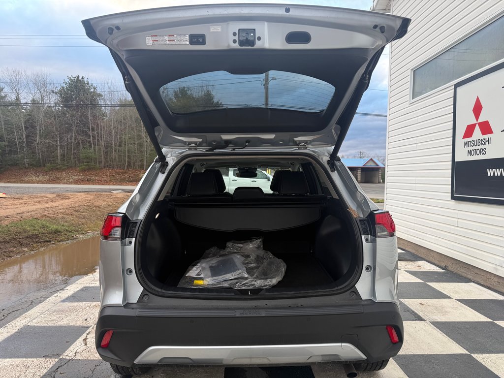 2023 Toyota Corolla Cross XLE, keyless entry, backup cam, heated seats in Kentville, Nova Scotia - 17 - w1024h768px