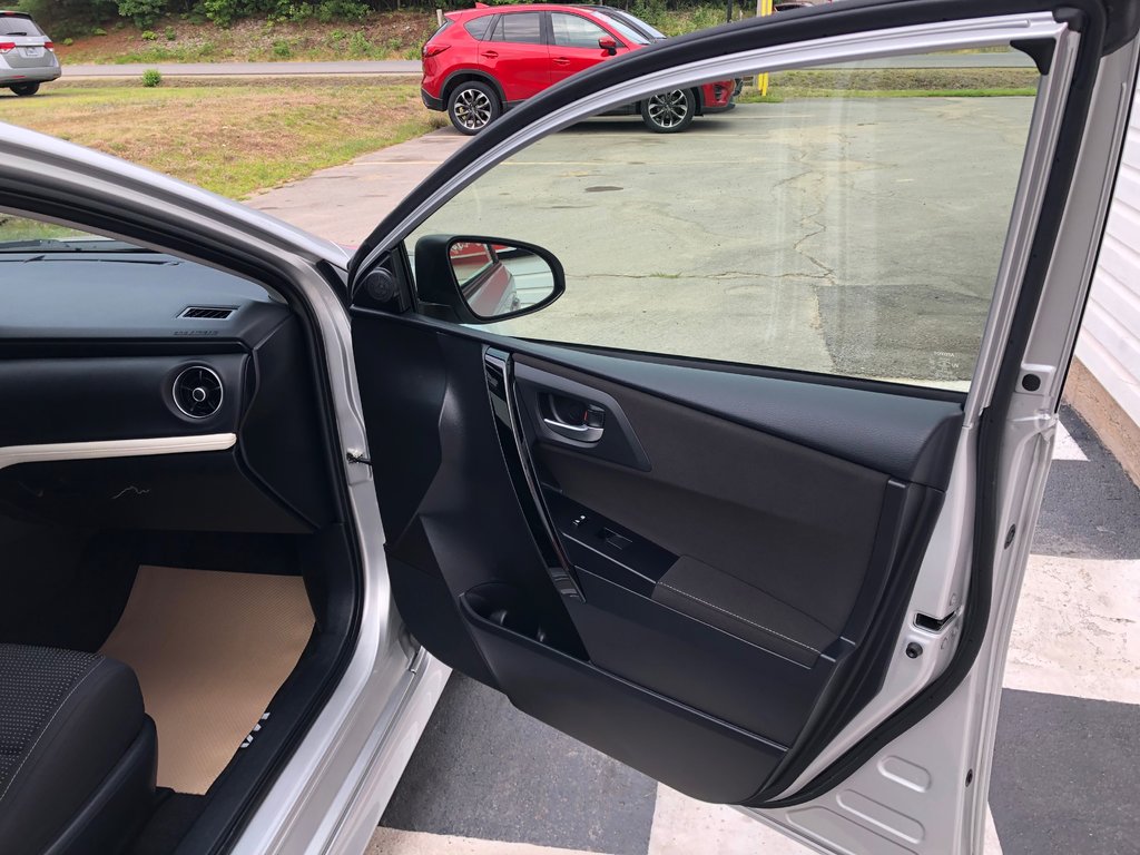 2017 Toyota Corolla iM IM - Reverse Camera, Usb Port, Hands Free in COLDBROOK, Nova Scotia - 23 - w1024h768px