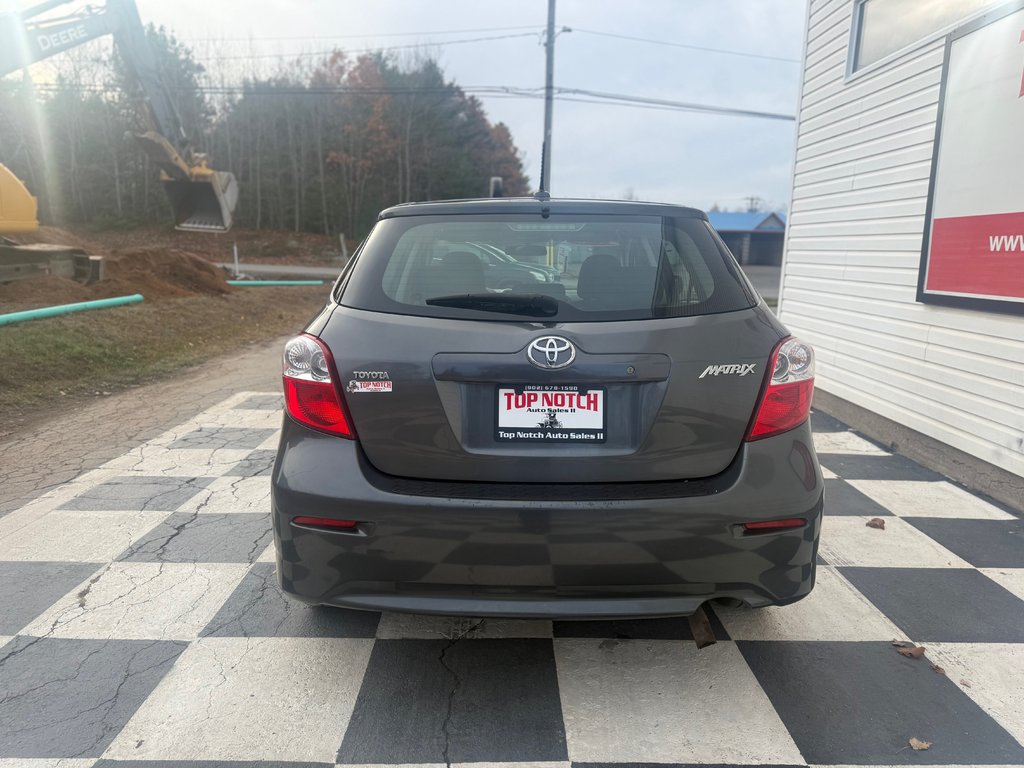 Toyota COROLLA Matrix, Heated Mirrors, Cloth Bucket Seats 2010 à COLDBROOK, Nouvelle-Écosse - 5 - w1024h768px