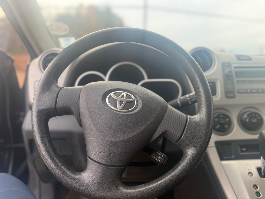 Toyota COROLLA Matrix, Heated Mirrors, Cloth Bucket Seats 2010 à COLDBROOK, Nouvelle-Écosse - 9 - w1024h768px