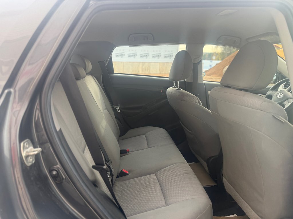 Toyota COROLLA Matrix, Heated Mirrors, Cloth Bucket Seats 2010 à COLDBROOK, Nouvelle-Écosse - 18 - w1024h768px