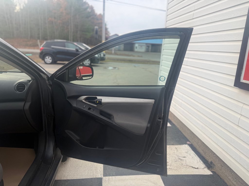 Toyota COROLLA Matrix, Heated Mirrors, Cloth Bucket Seats 2010 à COLDBROOK, Nouvelle-Écosse - 19 - w1024h768px