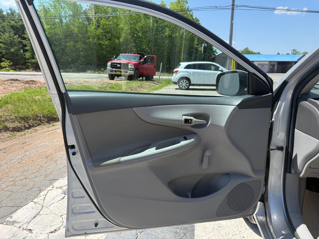 Toyota COROLLA CE, keyless entry, Cruise control, Bluetooth 2010 à Kentville, Nouvelle-Écosse - 7 - w1024h768px