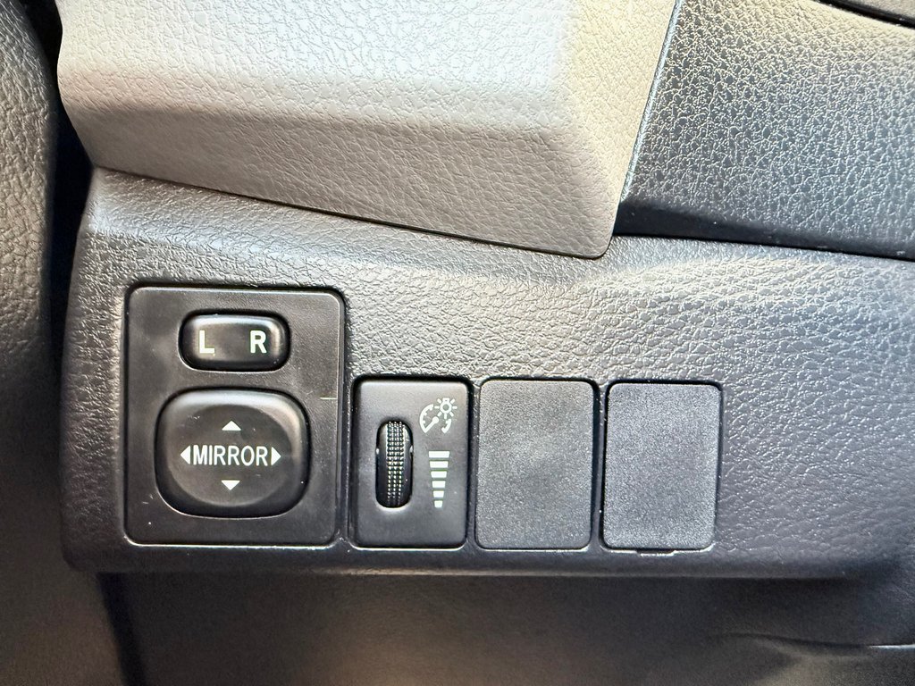 2014 Toyota COROLLA | Reverse Camera, Heated Mirrors, CD/MP3 Player in COLDBROOK, Nova Scotia - 13 - w1024h768px