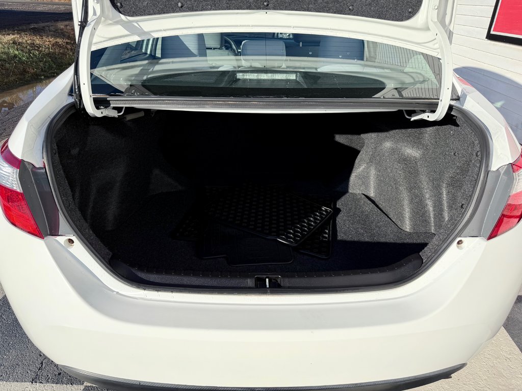 2014 Toyota COROLLA | Reverse Camera, Heated Mirrors, CD/MP3 Player in COLDBROOK, Nova Scotia - 21 - w1024h768px