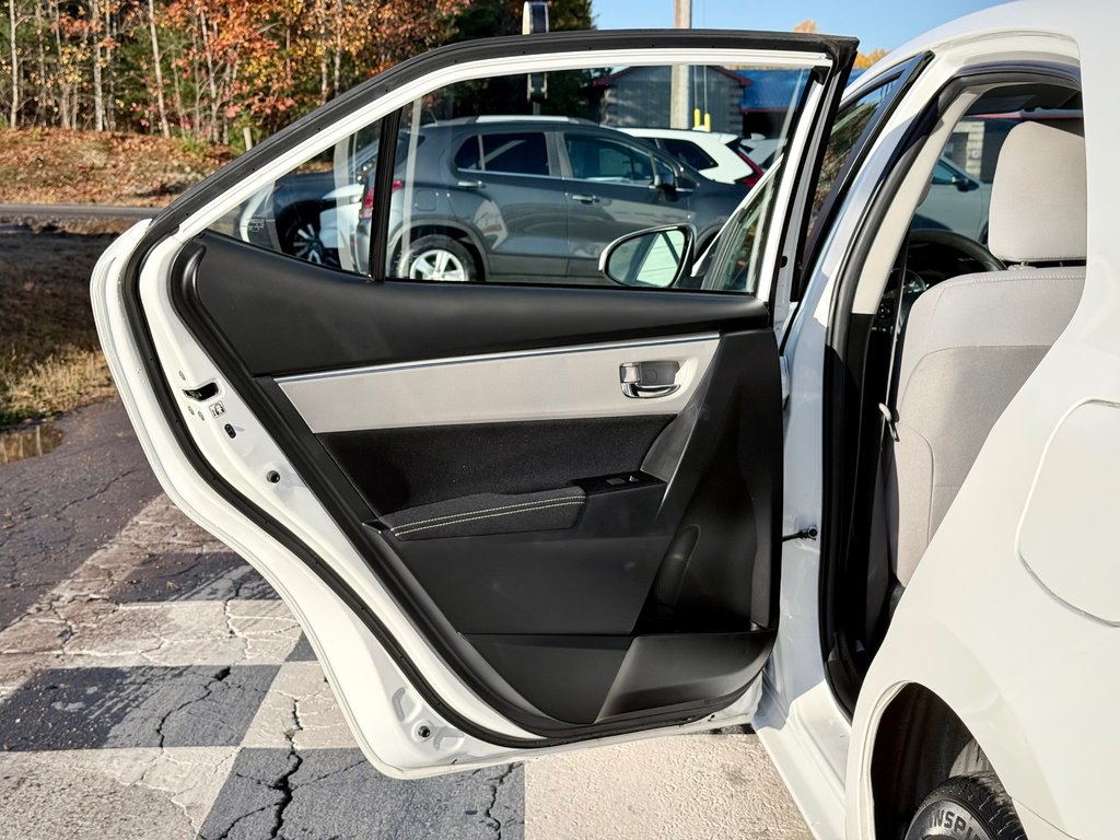 2014 Toyota COROLLA | Reverse Camera, Heated Mirrors, CD/MP3 Player in COLDBROOK, Nova Scotia - 19 - w1024h768px