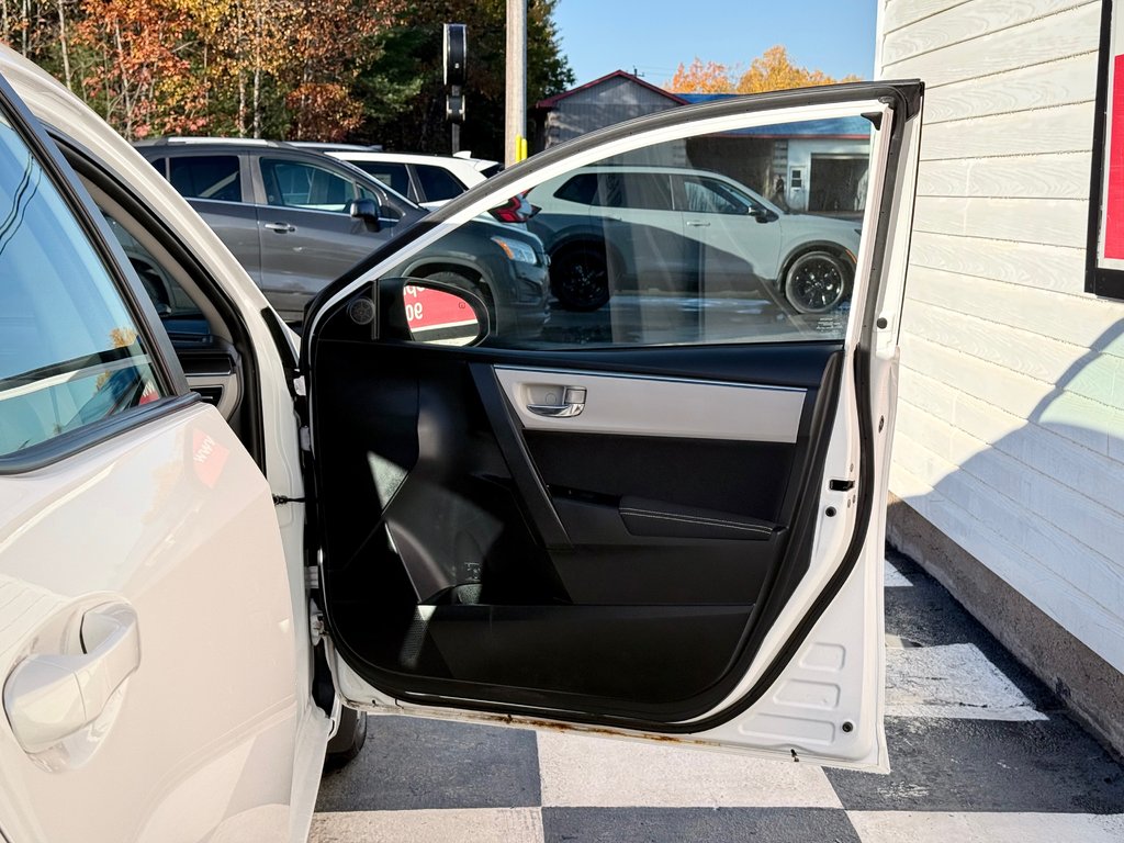 2014 Toyota COROLLA | Reverse Camera, Heated Mirrors, CD/MP3 Player in COLDBROOK, Nova Scotia - 24 - w1024h768px