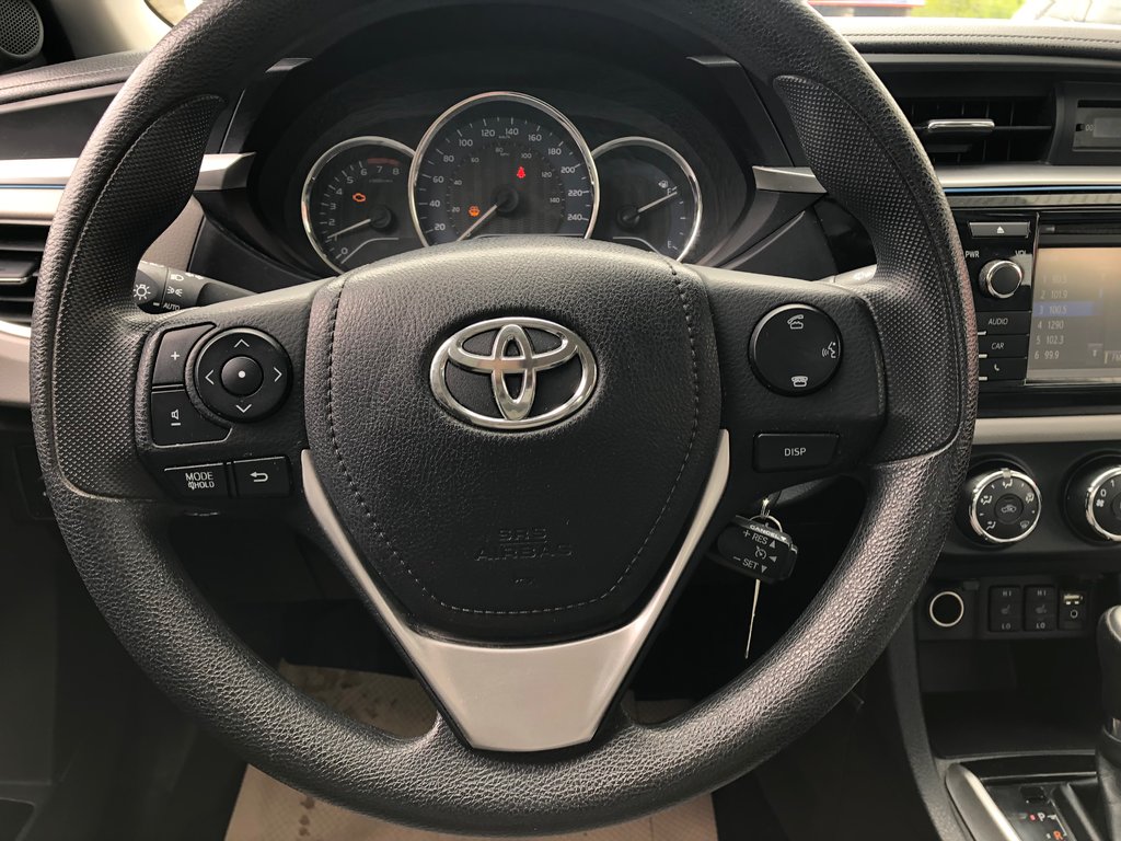 2015 Toyota Corolla LE - reverse camera, hands free, cruise control in COLDBROOK, Nova Scotia - 9 - w1024h768px