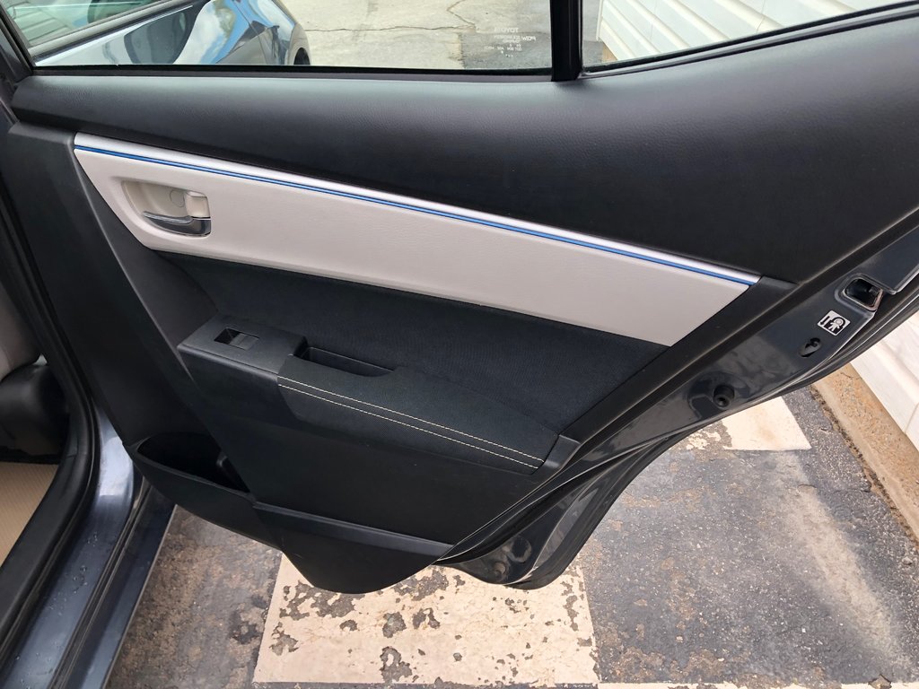 2015 Toyota Corolla LE - reverse camera, hands free, cruise control in COLDBROOK, Nova Scotia - 20 - w1024h768px