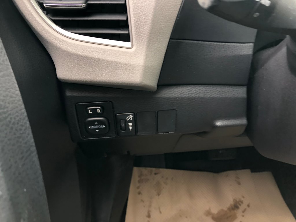 2015 Toyota Corolla LE - reverse camera, hands free, cruise control in COLDBROOK, Nova Scotia - 8 - w1024h768px