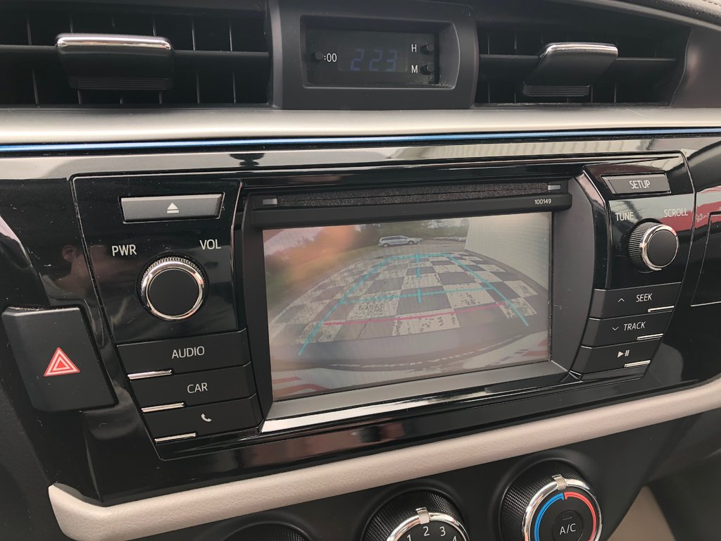 2015 Toyota Corolla LE - reverse camera, hands free, cruise control in COLDBROOK, Nova Scotia - 11 - w1024h768px