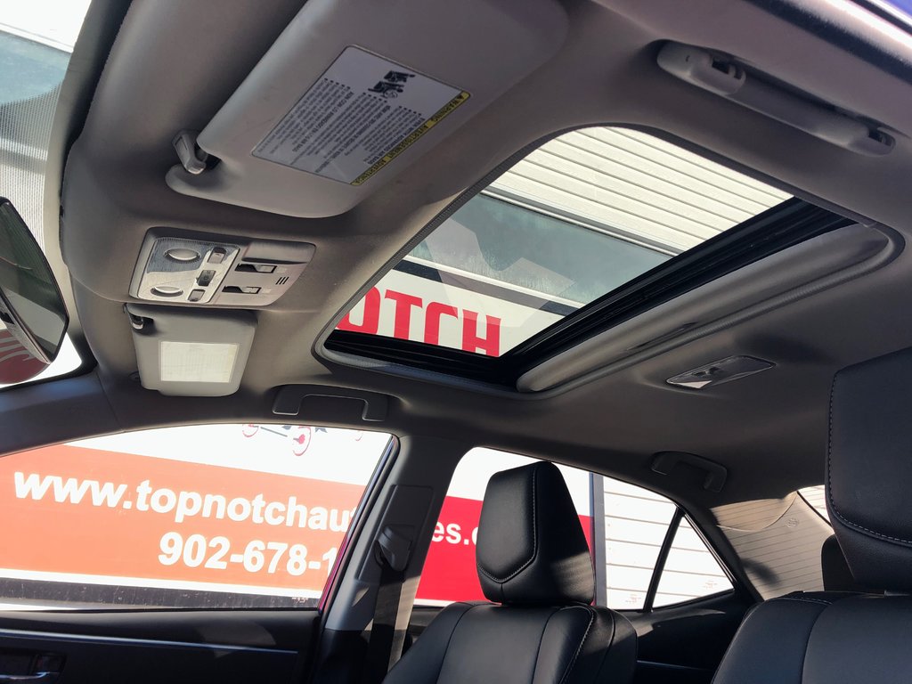 2016 Toyota Corolla S - sunroof, manual, bluetooth, cruise control in Kentville, Nova Scotia - 18 - w1024h768px