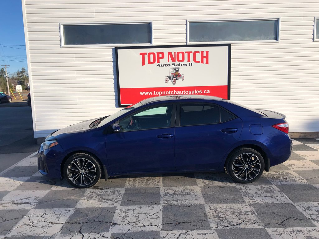 2016 Toyota Corolla S - sunroof, manual, bluetooth, cruise control in Kentville, Nova Scotia - 25 - w1024h768px