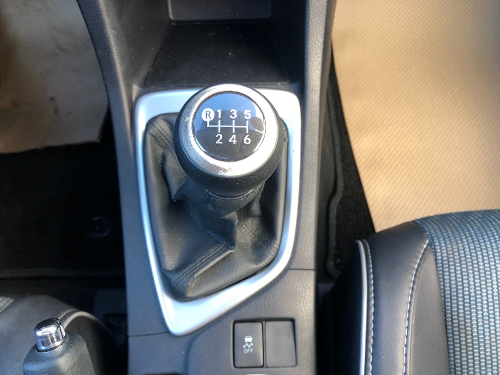 2016 Toyota Corolla S - sunroof, manual, bluetooth, cruise control in Kentville, Nova Scotia - 14 - w1024h768px