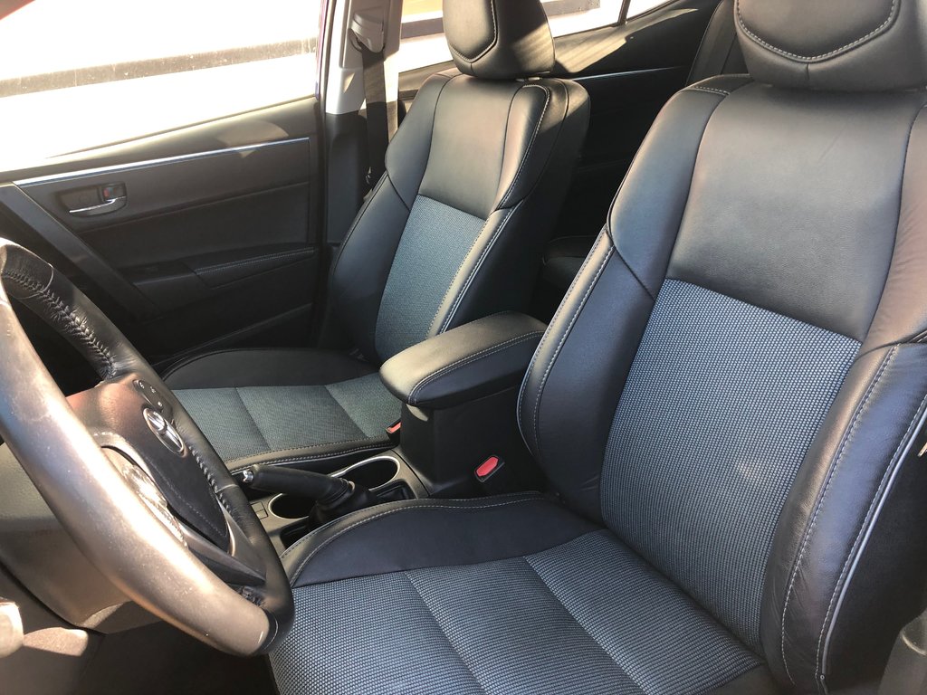 2016 Toyota Corolla S - sunroof, manual, bluetooth, cruise control in Kentville, Nova Scotia - 17 - w1024h768px