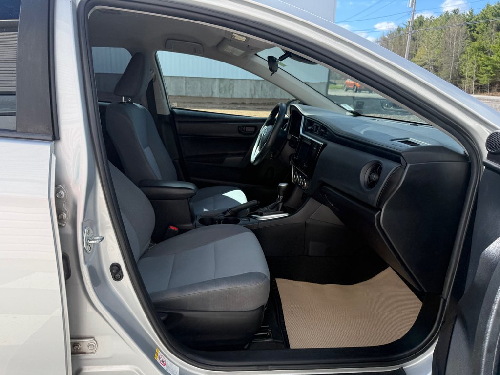 2017 Toyota COROLLA CE, keyless entry, Cruise control, Bluetooth in Kentville, Nova Scotia - 18 - w1024h768px