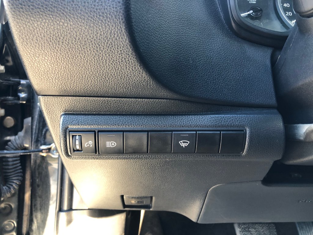 2021 Toyota Corolla LE - Heated Seats, Reverse Camera, Lane Assist in Kentville, Nova Scotia - 9 - w1024h768px