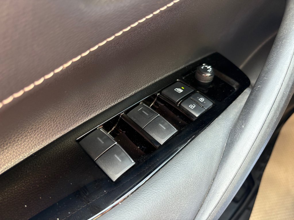 2022 Toyota Corolla Se - cruise control, hands free, reverse camera in Kentville, Nova Scotia - 7 - w1024h768px