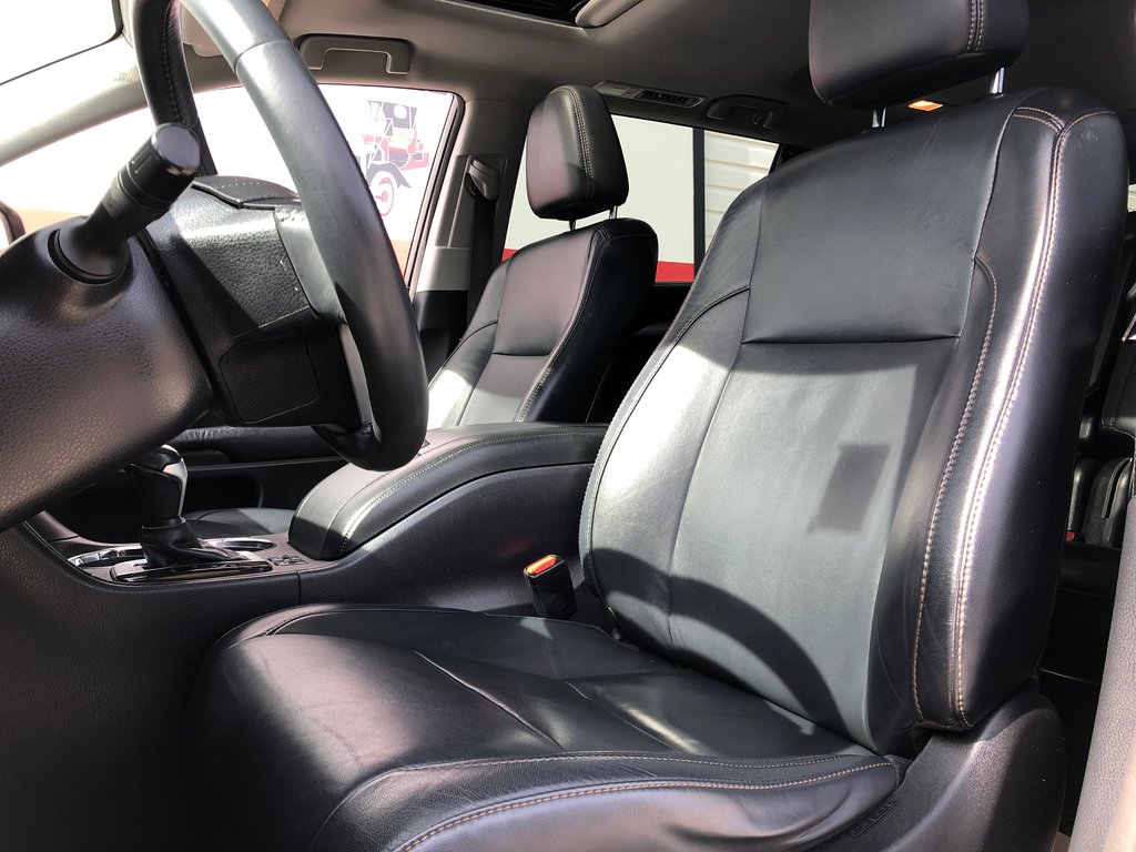 2016 Toyota Highlander XLE- Leather interior, AWD, 3 rows tons of space! in COLDBROOK, Nova Scotia - 20 - w1024h768px