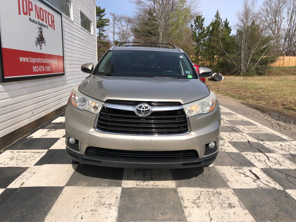2016 Toyota Highlander XLE- Leather interior, AWD, 3 rows tons of space! in COLDBROOK, Nova Scotia - 2 - w1024h768px