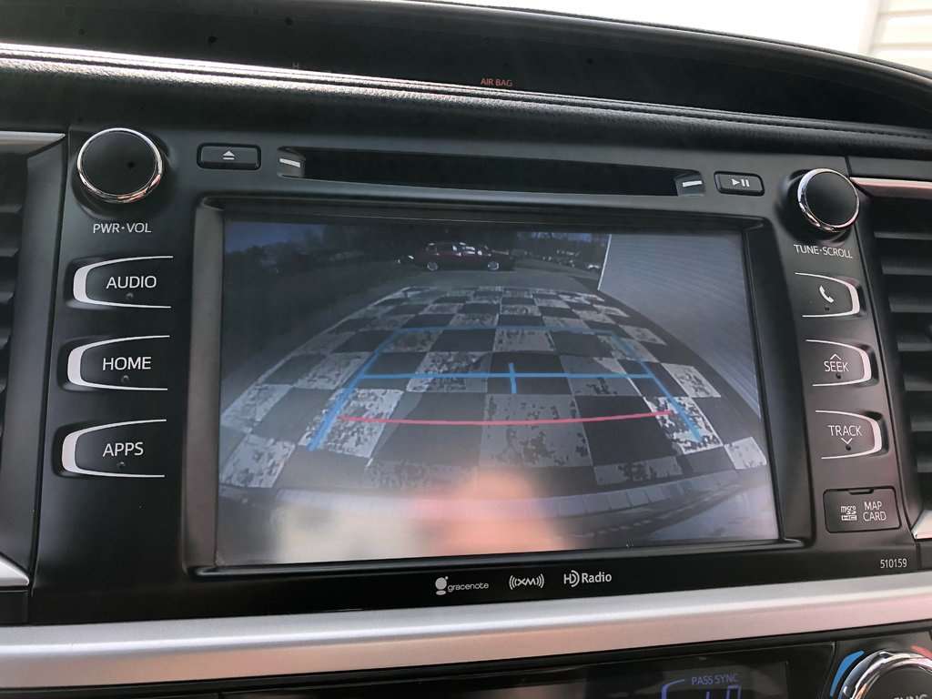 2016 Toyota Highlander XLE- Leather interior, AWD, 3 rows tons of space! in COLDBROOK, Nova Scotia - 11 - w1024h768px