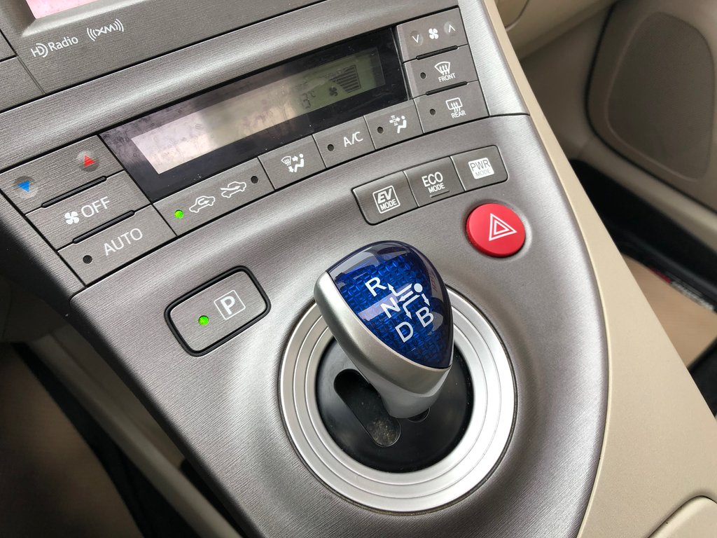 Toyota Prius Base - sunroof, reverse camera, bluetooth, hatch 2015 à COLDBROOK, Nouvelle-Écosse - 13 - w1024h768px