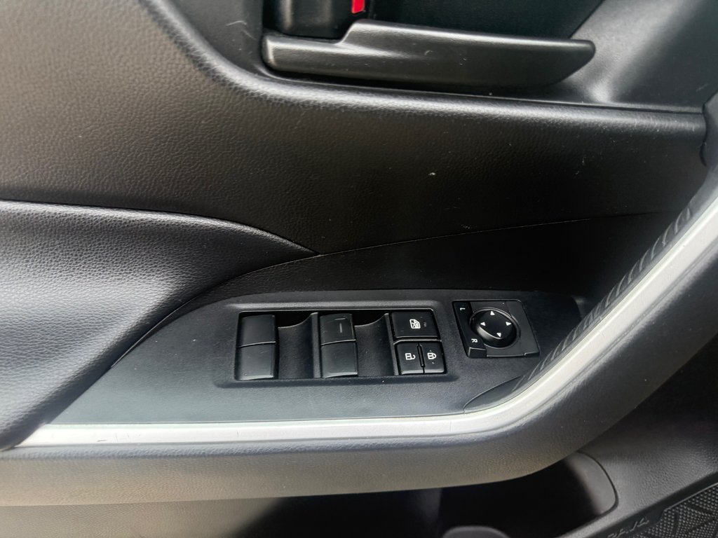Toyota RAV4 LE LE, keyless entry, backup camera, Bluetooth 2020 à COLDBROOK, Nouvelle-Écosse - 8 - w1024h768px