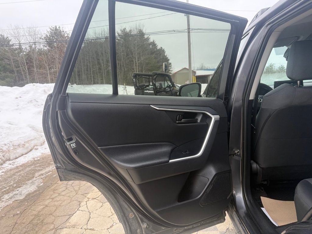 Toyota RAV4 LE LE, keyless entry, backup camera, Bluetooth 2020 à COLDBROOK, Nouvelle-Écosse - 13 - w1024h768px