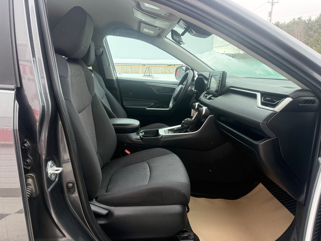 Toyota RAV4 LE LE, keyless entry, backup camera, Bluetooth 2020 à COLDBROOK, Nouvelle-Écosse - 19 - w1024h768px