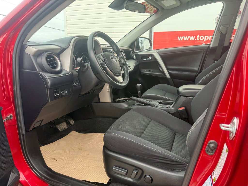 Toyota RAV4 XLE XLE, keyless entry, backup camera, Bluetooth 2017 à COLDBROOK, Nouvelle-Écosse - 9 - w1024h768px