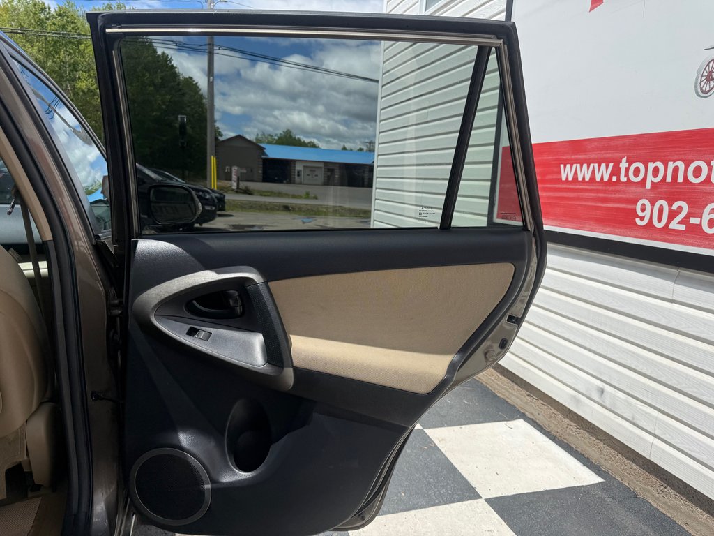 2011 Toyota RAV4 Base, Keyless entry, MP3, Cruise control in Kentville, Nova Scotia - 16 - w1024h768px