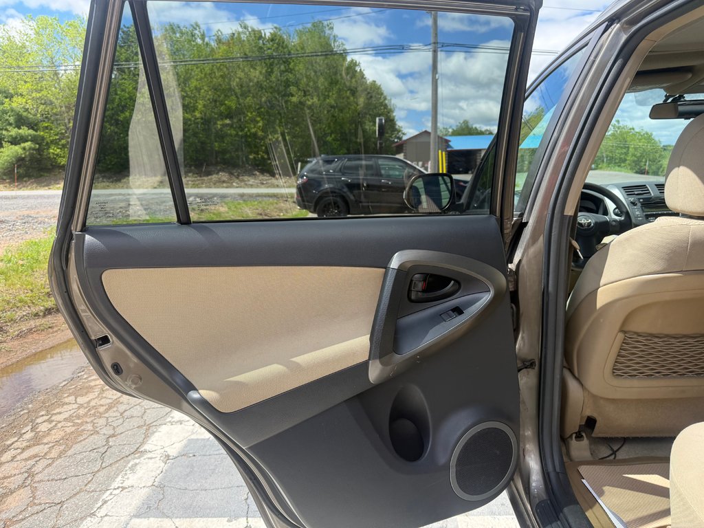 2011 Toyota RAV4 Base, Keyless entry, MP3, Cruise control in Kentville, Nova Scotia - 13 - w1024h768px