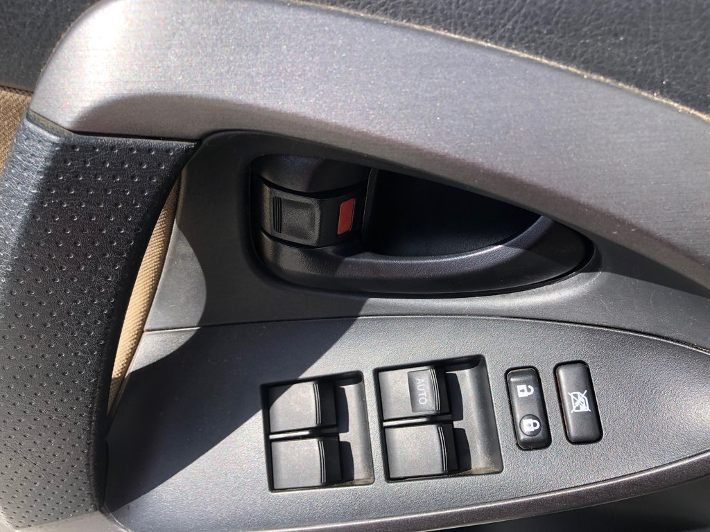 2012 Toyota RAV4 Base - CD Player, Power Windows, AUX Port in COLDBROOK, Nova Scotia - 8 - w1024h768px