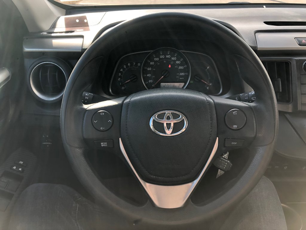 RAV4 LE - cruise control, hands free, a/c, CD player 2014 à COLDBROOK, Nouvelle-Écosse - 9 - w1024h768px