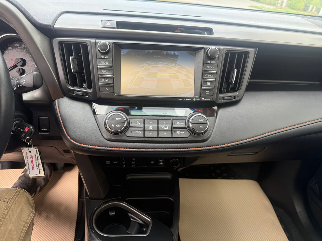 2016 Toyota RAV4 SE, keyless entry, backup camera, Bluetooth in Kentville, Nova Scotia - 12 - w1024h768px