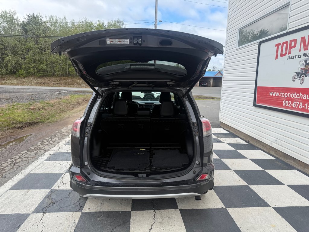 2016 Toyota RAV4 SE, keyless entry, backup camera, Bluetooth in Kentville, Nova Scotia - 16 - w1024h768px