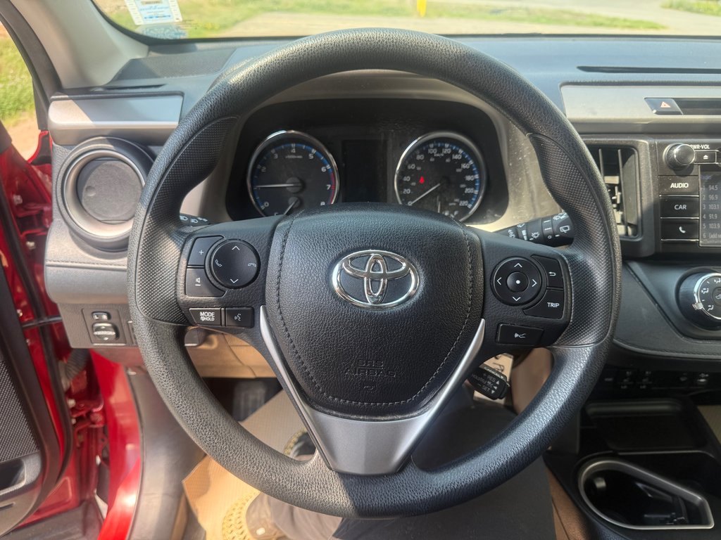 2017 Toyota RAV4 LE, keyless entry, Cruise control, Bluetooth in COLDBROOK, Nova Scotia - 10 - w1024h768px