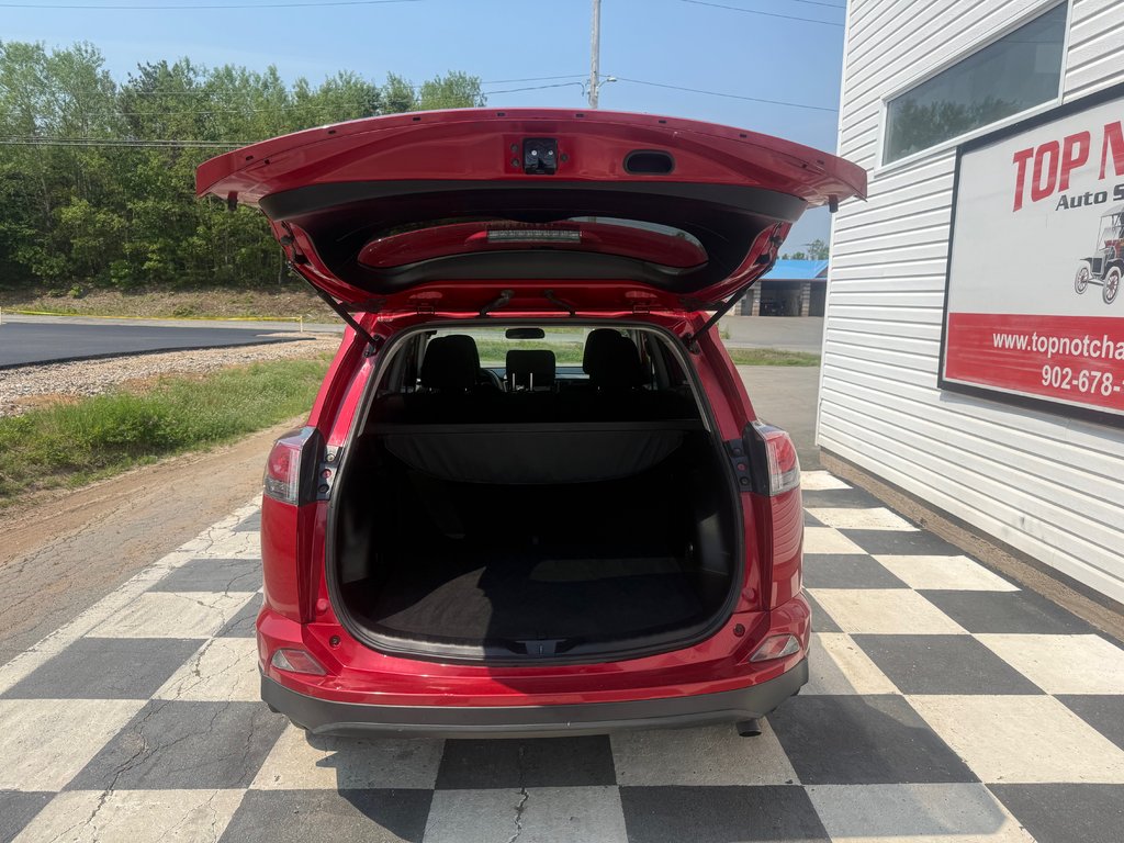 2017 Toyota RAV4 LE, keyless entry, Cruise control, Bluetooth in COLDBROOK, Nova Scotia - 15 - w1024h768px