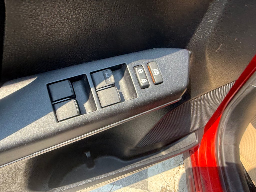 2017 Toyota RAV4 LE, keyless entry, Cruise control, Bluetooth in COLDBROOK, Nova Scotia - 8 - w1024h768px