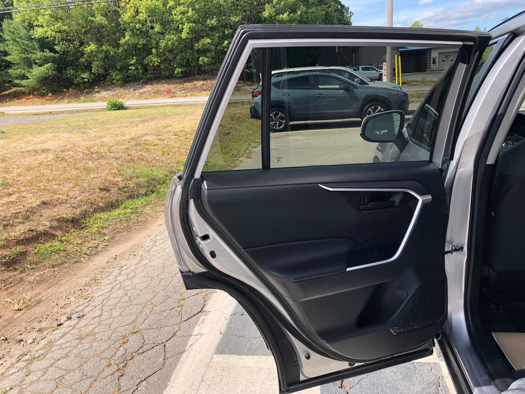 2021 Toyota RAV4 LE - Reverse Camera, Bluetooth, Heated Seats in COLDBROOK, Nova Scotia - 17 - w1024h768px
