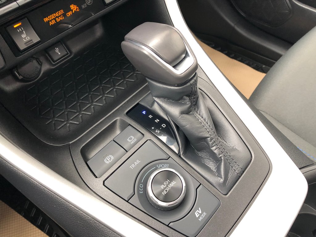 2022 Toyota RAV4 Hybrid SE - sunroof, heated steering wheel, a/c in Kentville, Nova Scotia - 13 - w1024h768px