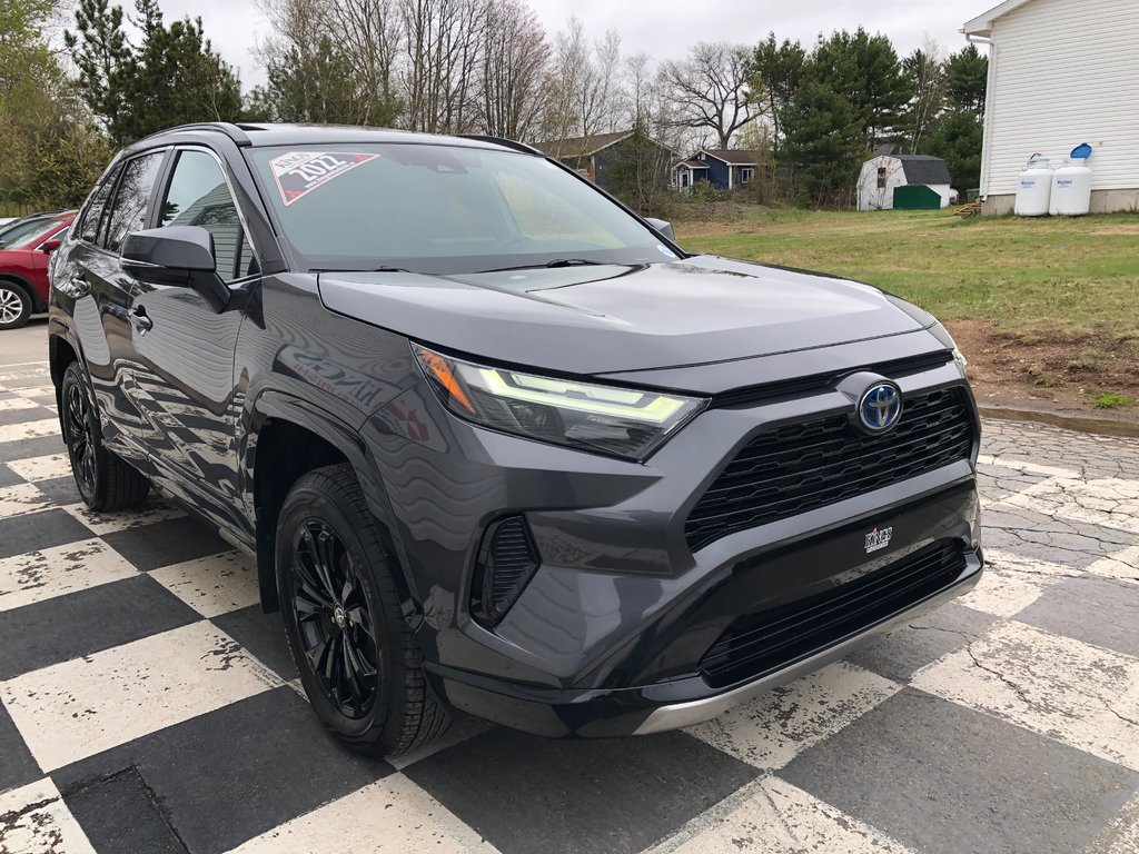 2022 Toyota RAV4 Hybrid SE - sunroof, heated steering wheel, a/c in Kentville, Nova Scotia - 2 - w1024h768px