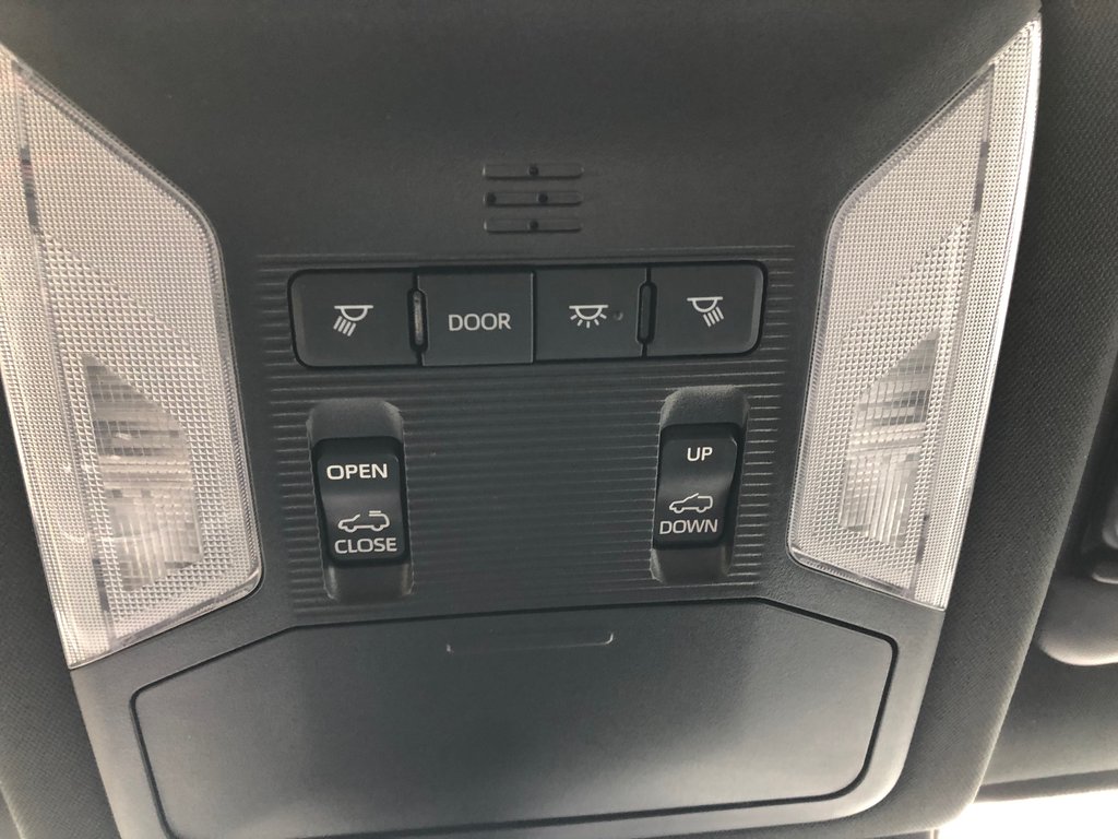2022 Toyota RAV4 Hybrid SE - sunroof, heated steering wheel, a/c in Kentville, Nova Scotia - 14 - w1024h768px
