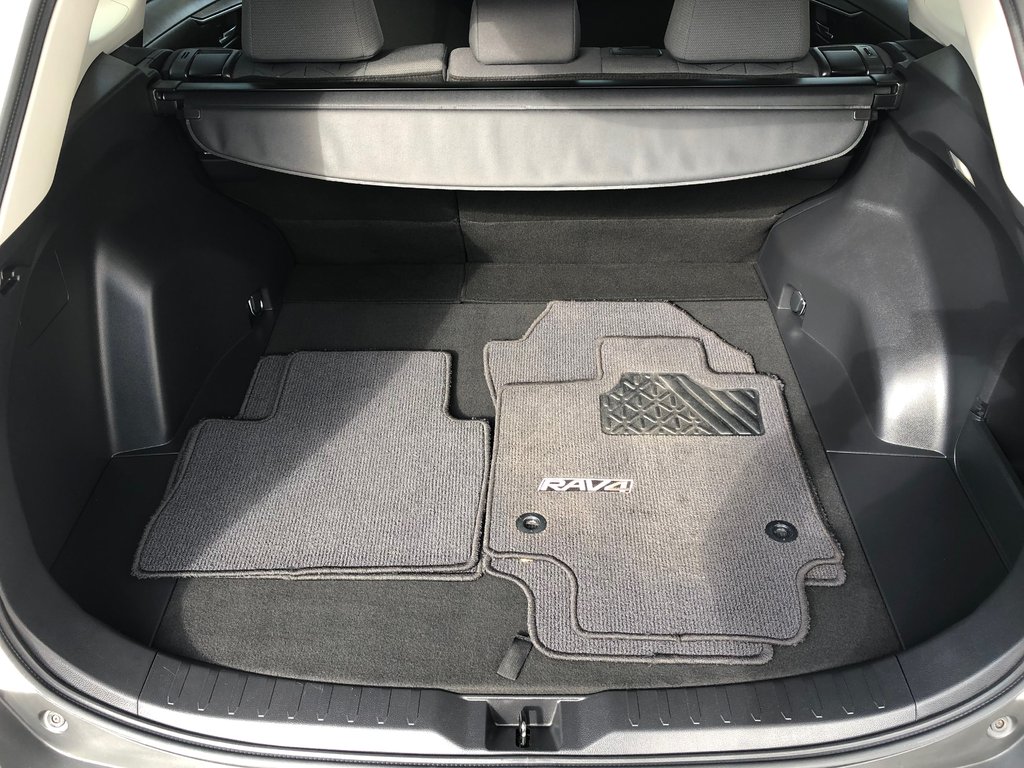 Toyota RAV4 XLE - Heated Steering Wheel & Seats, Carplay 2022 à COLDBROOK, Nouvelle-Écosse - 23 - w1024h768px