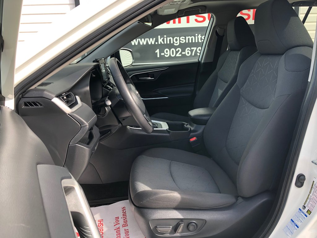 Toyota RAV4 XLE - Heated Steering Wheel & Seats, Carplay 2022 à COLDBROOK, Nouvelle-Écosse - 17 - w1024h768px