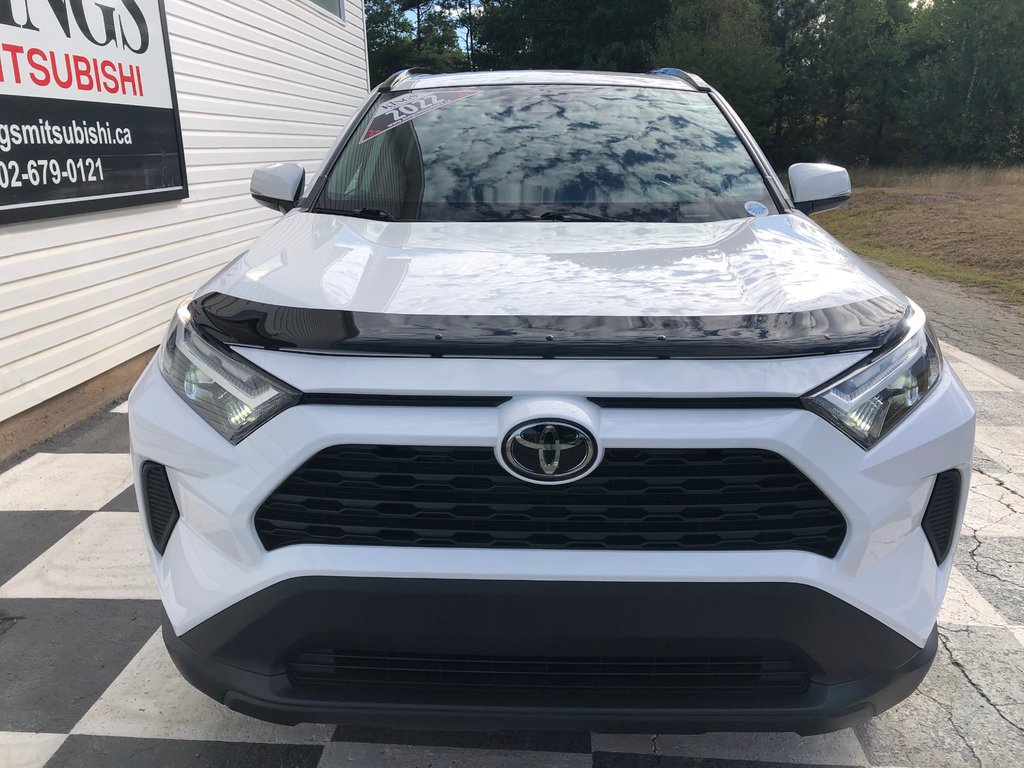 Toyota RAV4 XLE - Heated Steering Wheel & Seats, Carplay 2022 à COLDBROOK, Nouvelle-Écosse - 2 - w1024h768px