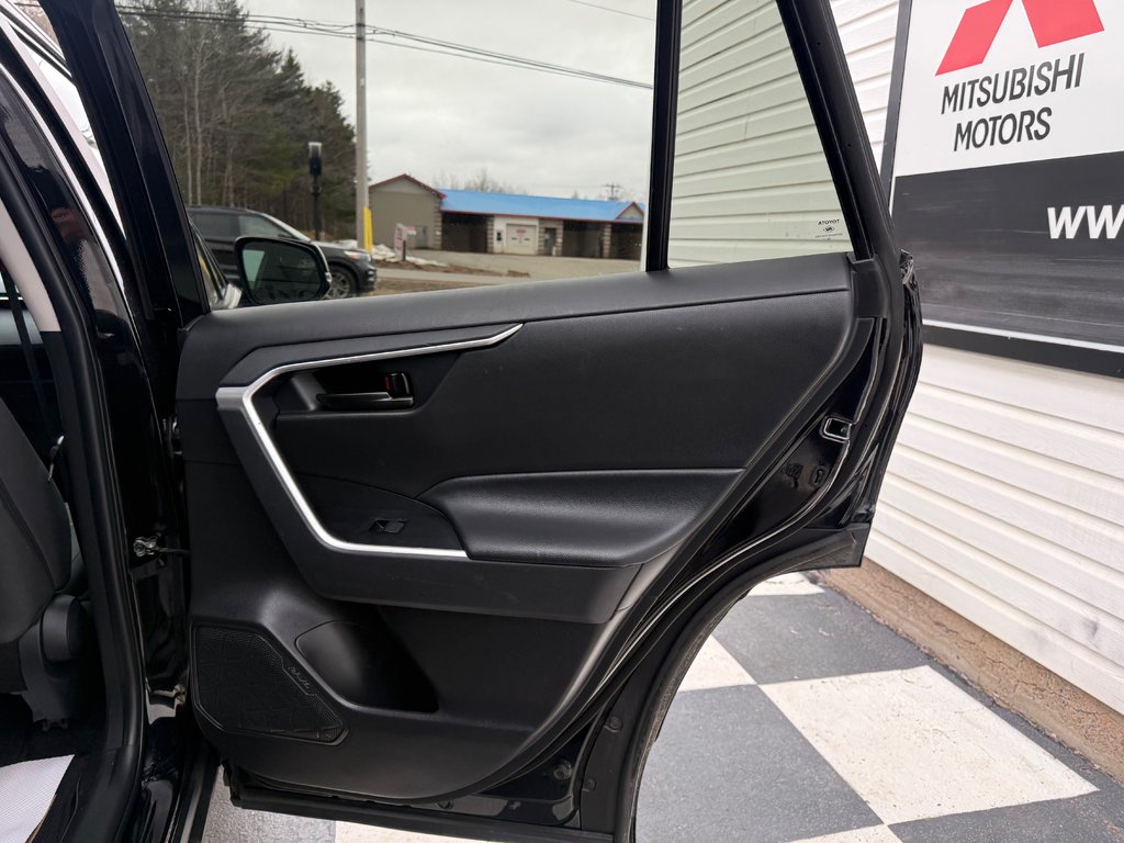 2023 Toyota RAV4 LE, keyless entry, Cruise control, Bluetooth in COLDBROOK, Nova Scotia - 16 - w1024h768px