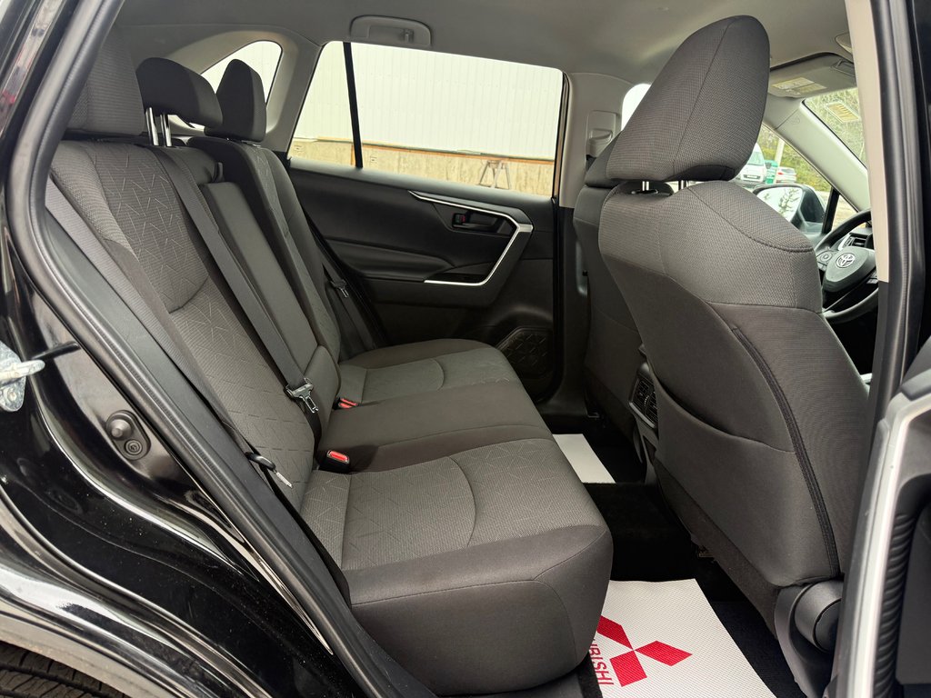 2023 Toyota RAV4 LE, keyless entry, Cruise control, Bluetooth in COLDBROOK, Nova Scotia - 17 - w1024h768px