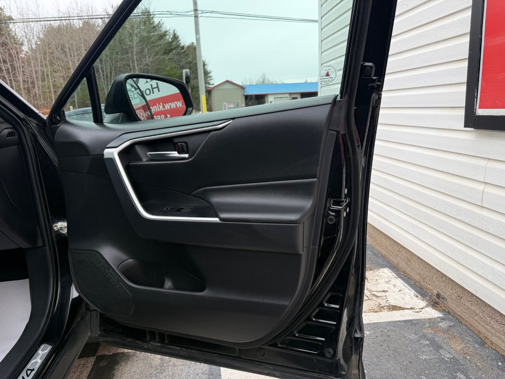 2024 Toyota RAV4 XLE, keyless entry, backup camera, Bluetooth in Kentville, Nova Scotia - 19 - w1024h768px